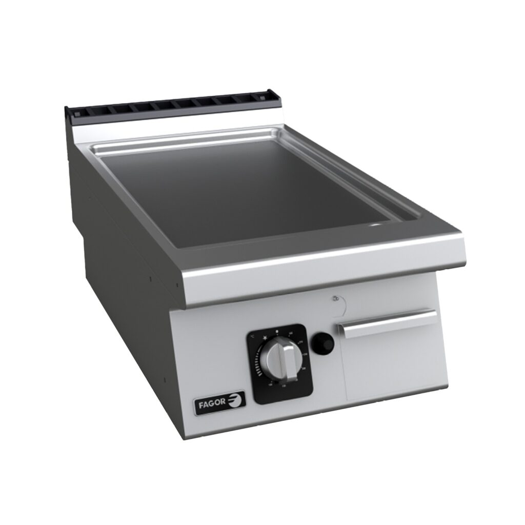 Profesionalni ravni gasni roštilj