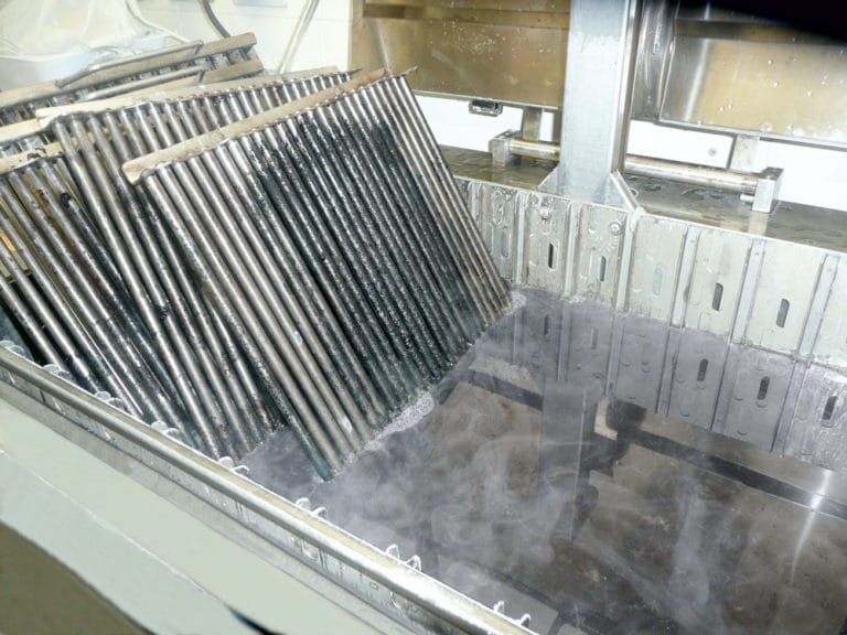 Čišćenje grill rešetki i filtera iz haube