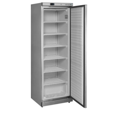 zamrzivac sa policama